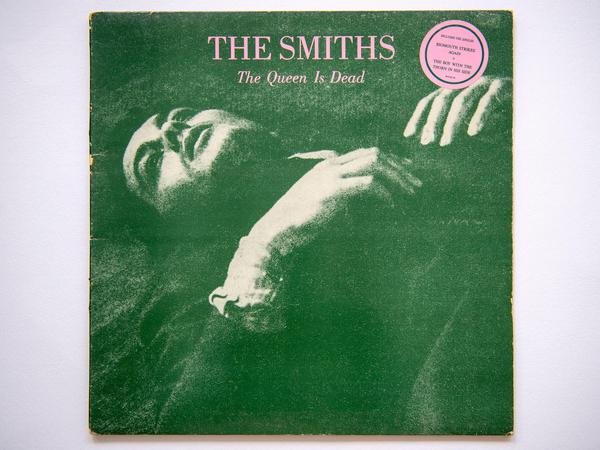 Das Cover des 1986 veröffentlichten Smiths-Album „The Queen is Dead“
