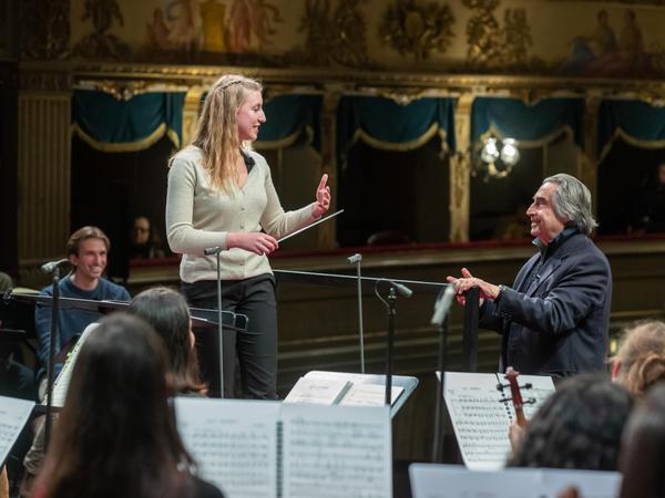 Polina Lebedieva im Gespräch mit Riccardo Muti