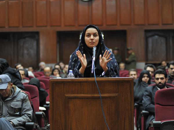 Reyhaneh Jabbari wurde unschuldig hingerichtet: „Sieben Winter in Teheran“. 