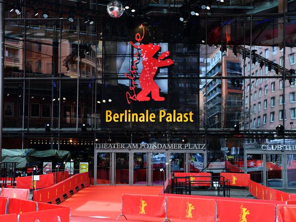 Ab Donnerstagabend laufen wieder die Stars über den roten Teppich vor dem Berlinale Palast am Potsdamer Platz.