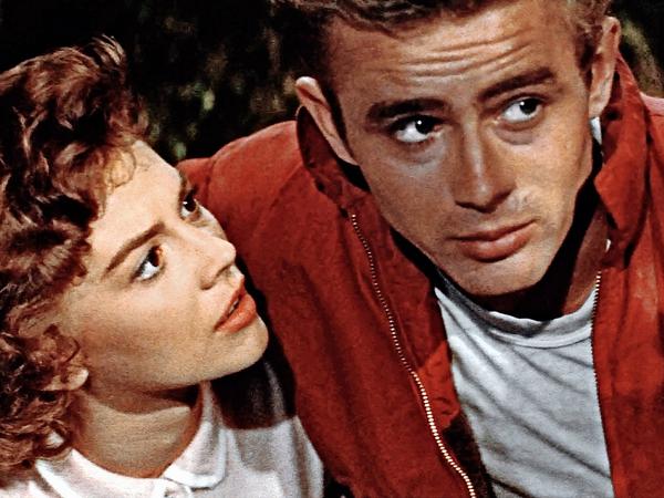 Der berühmteste Coming-of-Age-Film: „Denn sie wissen nicht, was sie tun“ mit James Dean. 