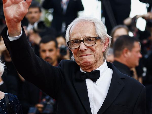 Ken Loach bei der Ankunft am roten Teppich.