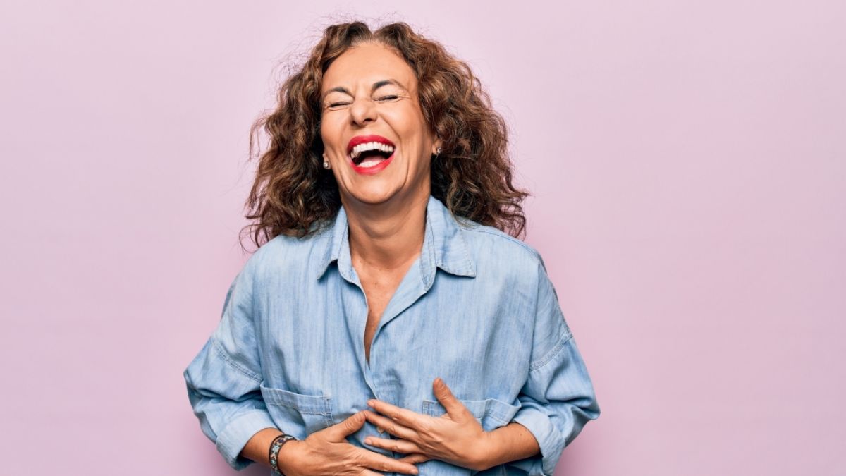 Lachen soll das Herz-Kreislauf- und das Immunsystem stärken. (Foto)