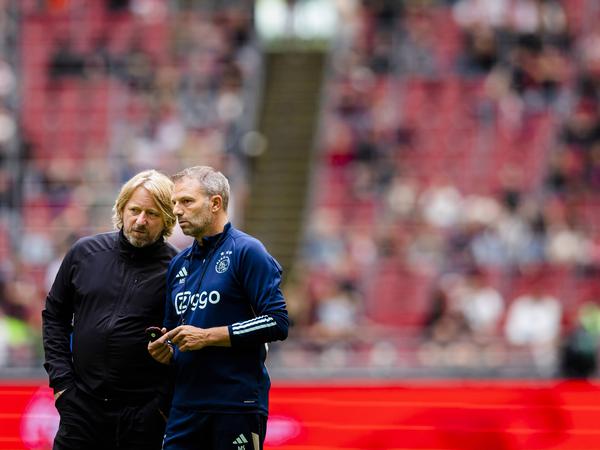 Sven Mislintat (l.) wollte Trainer Maurice Steijn loswerden. Jetzt hat es ihn selbst erwischt.