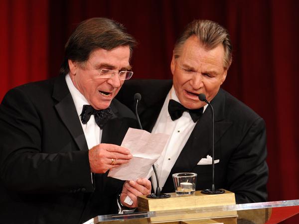 Die Schauspieler-Brüder Elmar (links) und Fritz Wepper (rechts) bei der Verleihung des Deutschen Entertainment-Preises DIVA 2009 im Hotel Bayerischer Hof. 