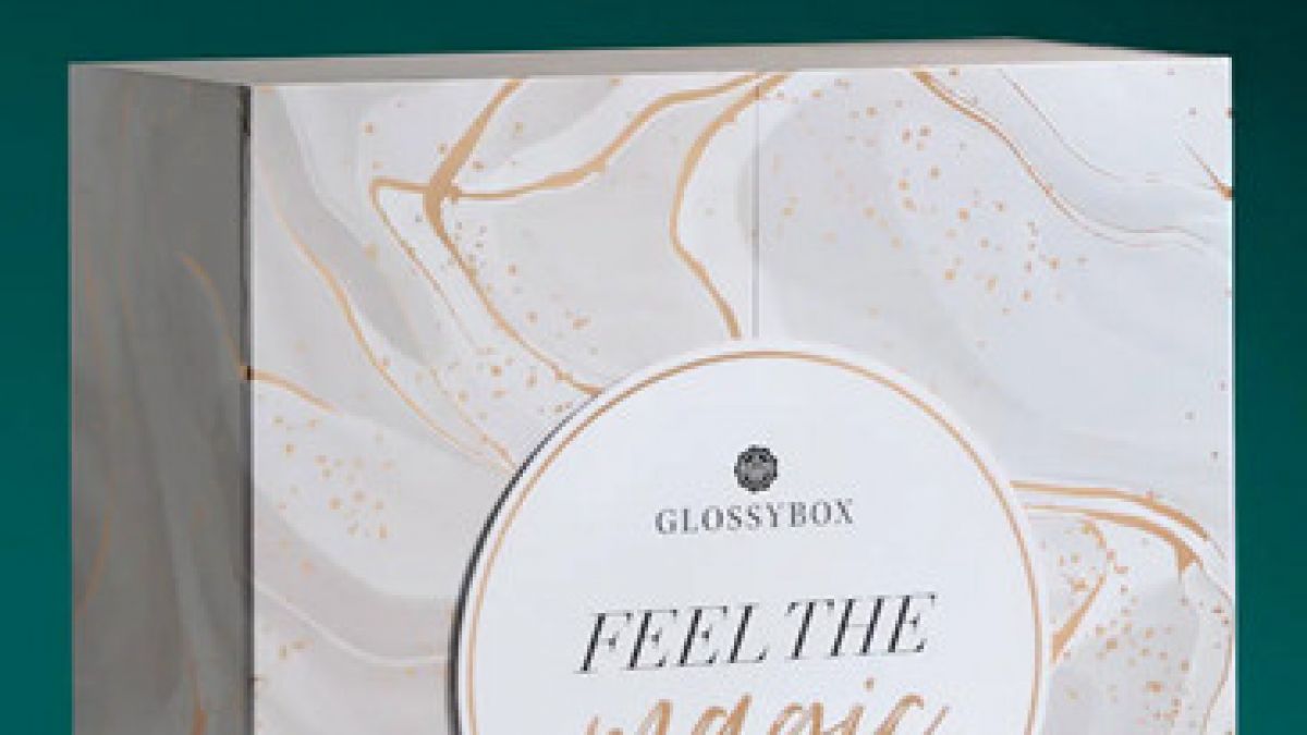 Für Beautyfans – der Glossybox Adventskalender 2023 ist voller hochwertiger Kosmetikprodukte (Foto)