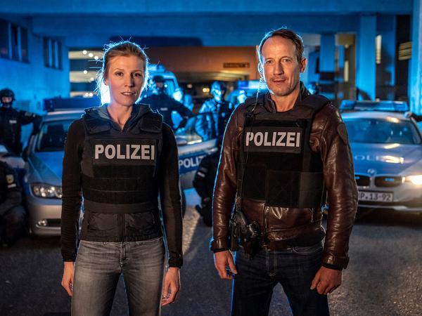 Julia Grosz (Franziska Weisz) und Thorsten Falke (Wotan Wilke Möhring) im Neujahrs-„Tatort“.