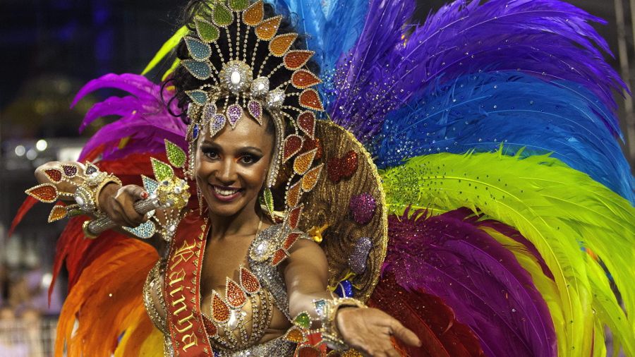Bunt und sexy - das ist der Karneval in Brasilien. (Foto)