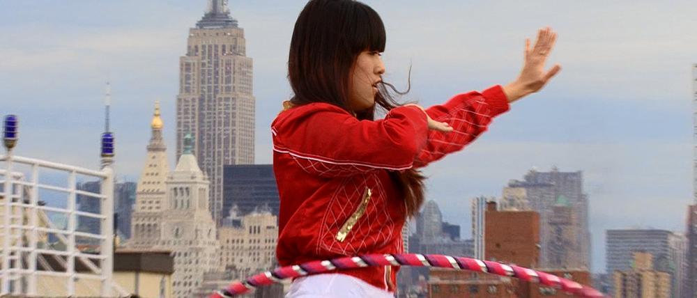 Christian Jankowski, Rooftop Routine, 2007, Video, NTSC, Farbe, Ton / Video, NTSC, color, sound4:30 minCourtesy of the Artist© Christian Jankowski
"OnView Dance", Palais Populaire