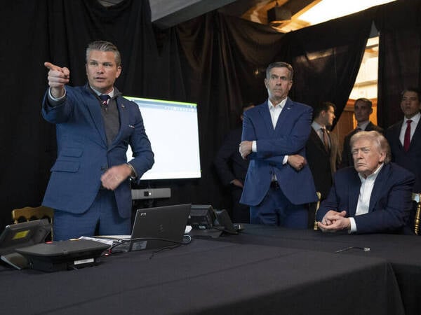 From left: Secretary of War Pete Hegseth, CIA Director John Ratcliffe and President Donald Trump observe the arrest of Venezuelan President Nicolas Maduro during Operation Absolute Resolve on Saturday, January 3, 2026, at Mar-a-Lago, in Palm Beach, Florida. White House Photo/ PUBLICATIONxNOTxINxUSA WAX2026010310 THExWHITExHOUSE