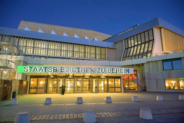 Staatsbibliothek, Potsdamer Straße, Kulturforum, Tiergarten, Mitte, Berlin, Deutschland *** State Library, Potsdamer Straße, Kulturforum, Tiergarten, Mitte, Berlin, Germany