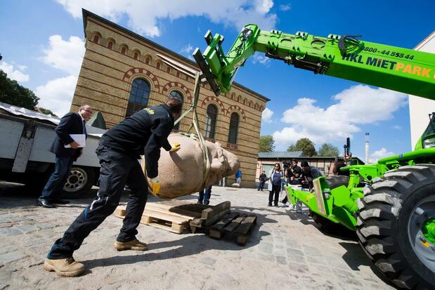Der Kopf soll ab Frühjahr 2016 als Teil der Ausstellung «Enthüllt. Berlin und seine Denkmäler» präsentiert werden.
