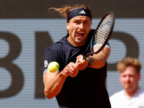 07.06.2026, Frankreich, Paris: Tennis, French Open, Grand Slam, ATP-Tour, Einzel, Männer, Finale, Cobolli (Italien) - Zverev (Deutschland). Alexander Zverev aus Deutschland in Aktion. Foto: Loic Baratoux/ZUMA Press Wire/dpa +++ dpa-Bildfunk +++