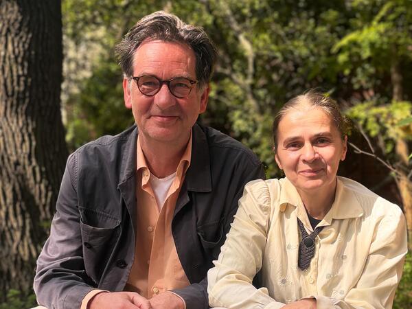 Porträt der Chefs der Halle Tanzbühne - Choreografin Toula Limnaios und Komponist Ralf Ollertz, Credit: privat