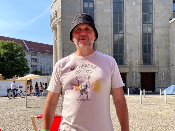 Dirk D.